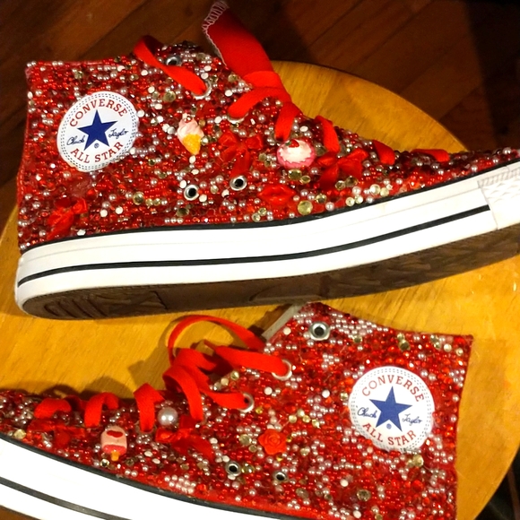 Cherry Pit Red Converse! - Picture 2 of 12